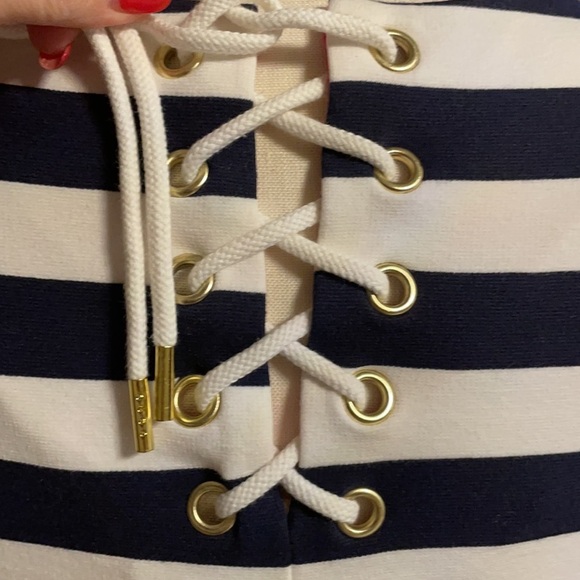 NWOT TOMMY HILFIGER women’s NAUTICAL long sleeve top. Back tie up and pleat. - Picture 3 of 11
